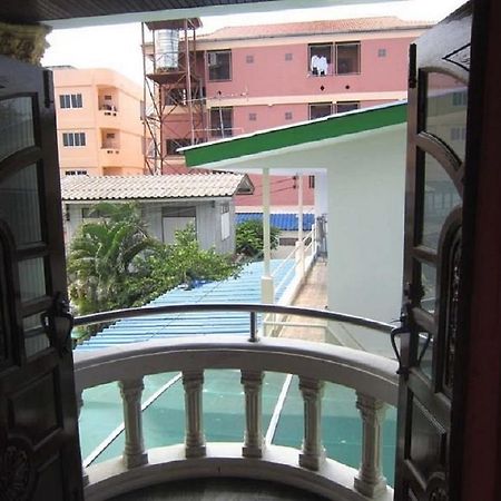 Aa Guesthouse Pattaya Buitenkant foto