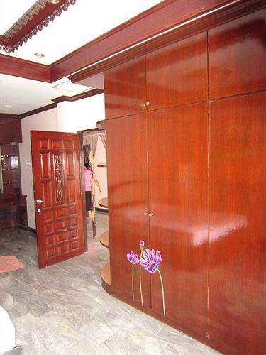 Aa Guesthouse Pattaya Buitenkant foto